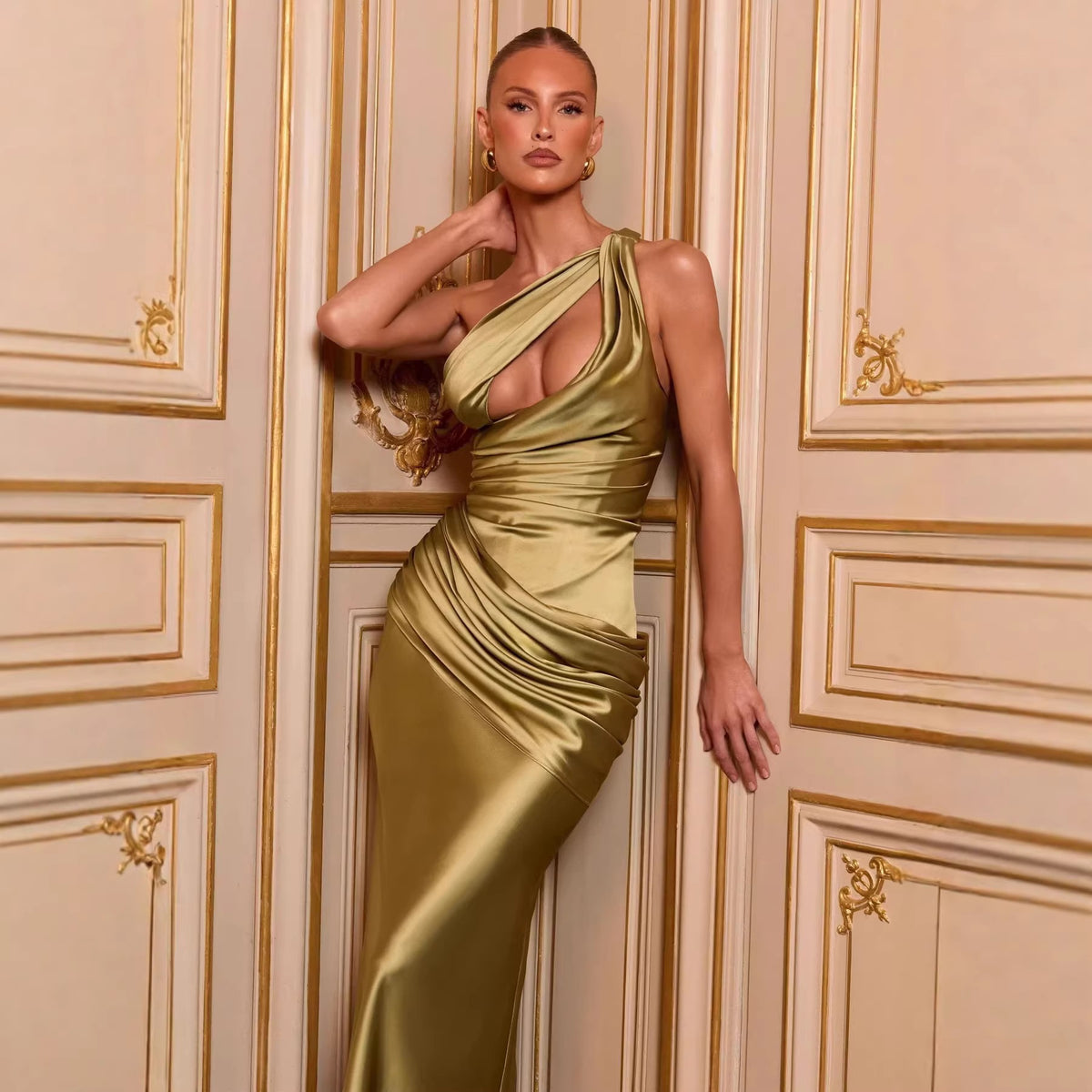 Sirène Asymmetric Mermaid Gown